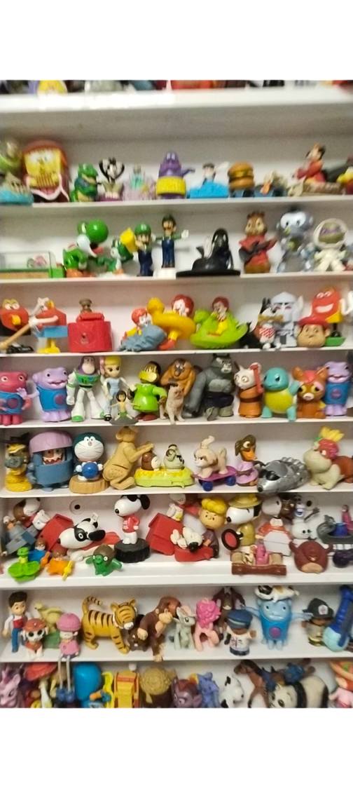 5.INTERNATIONAL McDonald's TOY COLLECTION - Image 2